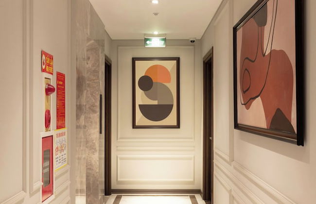 Otis Apartment - Photo 32