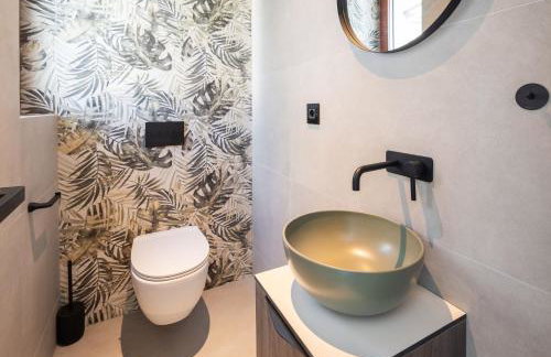 Luxury Villa Sea La Vie with Pool Near Sibenik - Photo 67