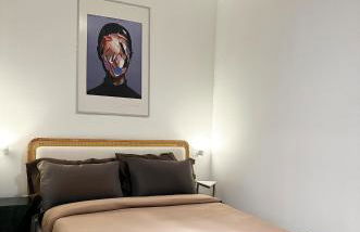 Modern, Remodeled Echo Park House-Walk to Sunset Blvd, Dodgers Stadium, Shops, Bars, Restaurants, Lake, Concerts - Photo 2