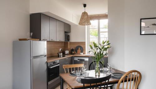 Le Cargo - A 300m de la plage de Rochebonne - Foto 2