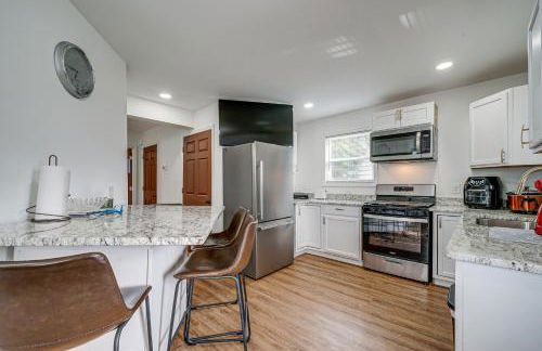 1 Mi to Wilmington Riverwalk Getaway with Gas Grill - Foto 3