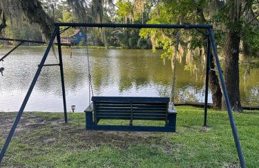 Private Lakefront Dock Firepit Yard Games - Foto 29