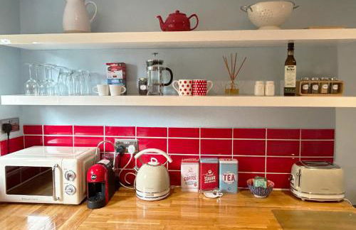 The Stables at The Forge - Cosy Cottage with Log Burner on S Downs Way, nr Brighton - Foto 7