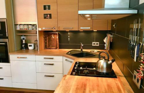 Top Wohnung in Stadtvilla mit Terrasse und Garten - Foto 11