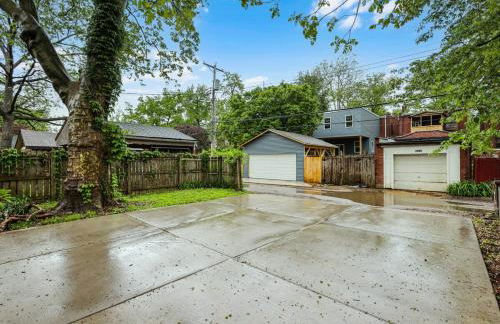 Hartford 5BR Family Home with Games BBQ Grill and Firepit - Foto 10