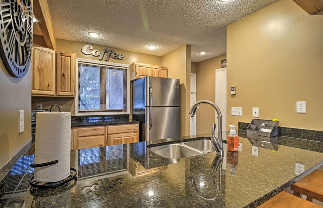 Cozy Bellaire Condo with Balcony - 3 Mi to Skiing! - Foto 19