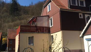 Ferienhaus am Fluss mit traumhafter Dachterrasse ,Garten und Grill - Foto 2