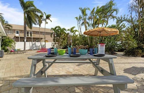 Grotto Pool House, 3 bed, 2 bath, IMG 3 miles, AMI - Foto 33