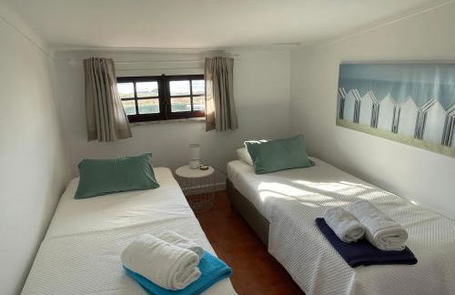 First-Line Oceanfront House in Moledo - Foto 4