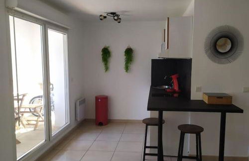 Beau studio neuf + parking et vélo gratuit - Foto 7