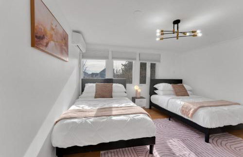 Fire and Fun Luxe Stay w Pool Hot Tub and Game Room - Foto 36