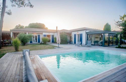 "LA VILLA DES HAUTES MERS" Villa 4 étoiles, 10 personnes, piscine privée chauffée, parc arboré, proche plage et marais - Foto 43