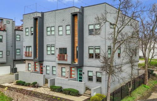 Modern Luxe Townhome with Rooftop Cinema - Foto 45