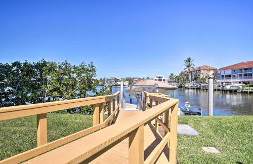 Waterfront Condo with Lanai and Views - Walk to Beach! - Photo 2