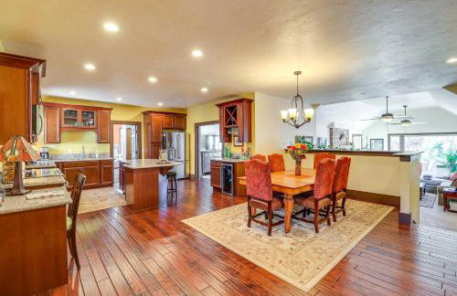 Spacious Manitou Home with Views in Central Location - Foto 8