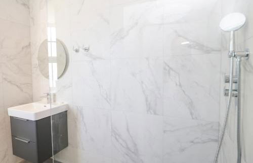 Craig Y Wylan - Photo 20