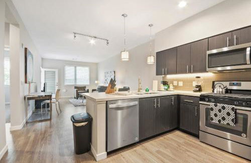 Global Luxury Suites in Menlo Park - Photo 10