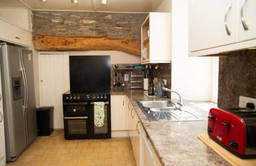 Rhostwarch Old Farmhouse Newport, Pembrokeshire - Foto 8