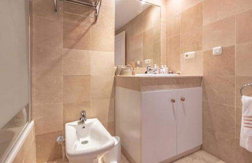 Ático familiar con terraza y bonitas vistas al mar en Marbella - Rio Real 282G - Foto 25