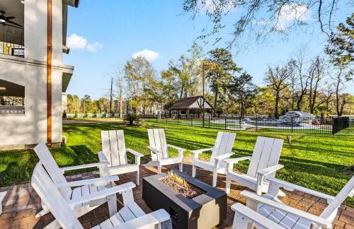 The LUX at West Event & Stay, Pool, Golf & Pickle - Foto 13