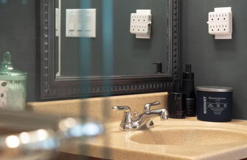 Musicians Escape in South Seattle Near It All - Foto 37