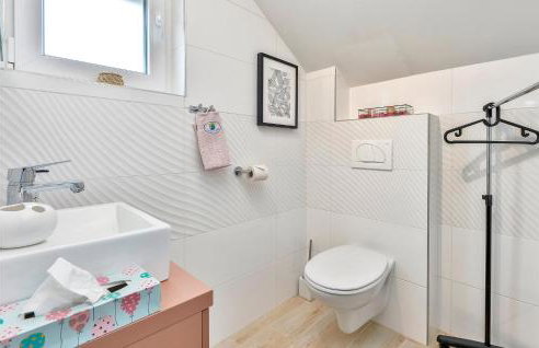 Gorgeous Home In Cresnjevec, Tuhelj - Foto 33