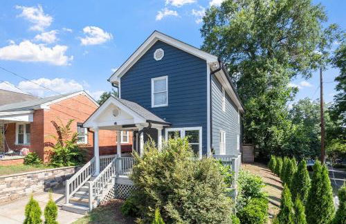 GATHERING HOUSE IN HISTORIC OAKWOOD - Foto 33