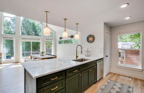 Dock and Fire Pit Cedar Creek Lakefront Retreat! - Foto 9