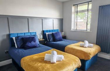 Comfy House Parking Long Stay - Photo 2