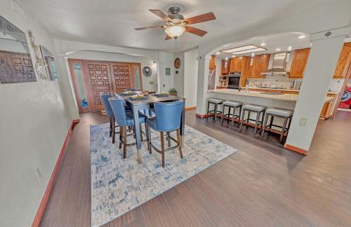 NEW! Huge Game Room, Hikeable, Red Rock View, Fireplace, Ping Pong, Yoga, Golf Course, Pickle Ball! - Foto 27