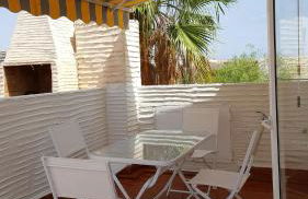 Bonita casa en urbanización privada muy cerca del mar y de Alicante - Foto 22