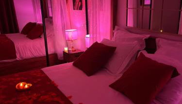 Suite romantique La Maison de Flora SPA intérieur, jardin et lit King size - Foto 4