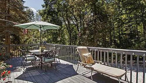 Large Private House on 5 Wooded Acres. Total Privacy! - Photo 5