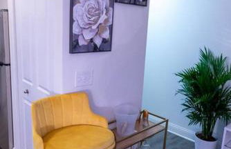 Luxurious 2 Bedroom Downtown City Views! - Foto 25