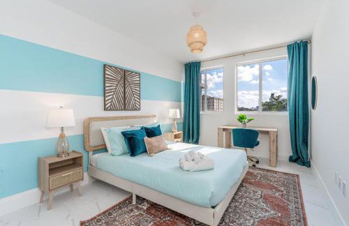 Resort-Style 1 Bed Condo with Pool Parking Rooftop & Gym - Foto 3