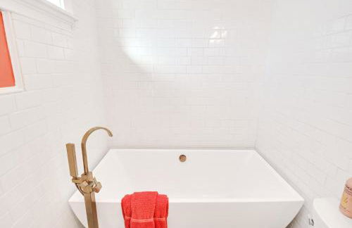 Spacious Oasis - Parking, Private Patio & Roofdeck - Foto 25