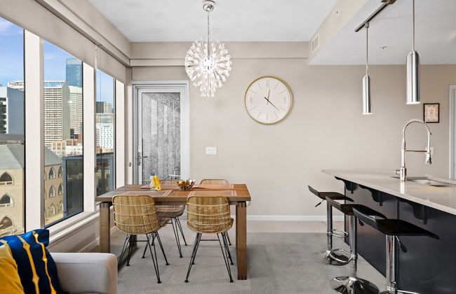 GLOBALSTAY. Modern Downtown Condos. Free parking - Photo 77