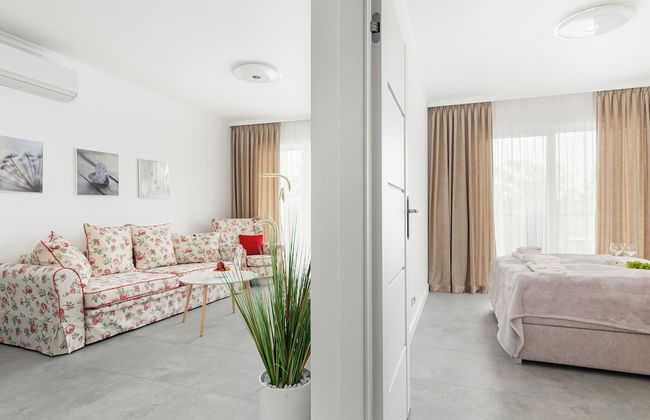 Pet-friendly Spadochroniarzy by Renters - Photo 26