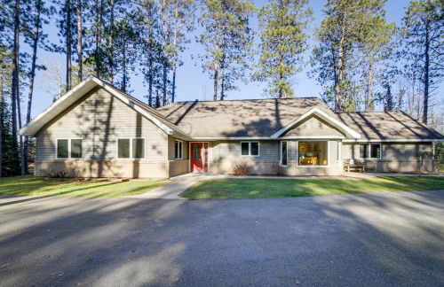 Peaceful Hibbing Getaway Heated Floors, Fire Pit! - Foto 31