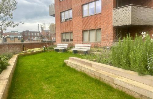 Little Haven Thames view Free Parking Closer to Heathrow - Foto 47