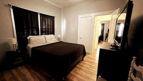 Historic 1920 Bungalow Minutes from DTSP - Foto 4