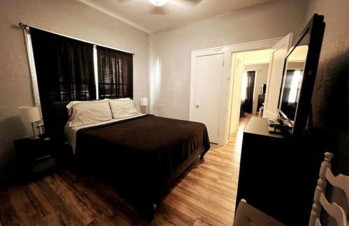 Historic 1920 Bungalow Minutes from DTSP - Foto 4