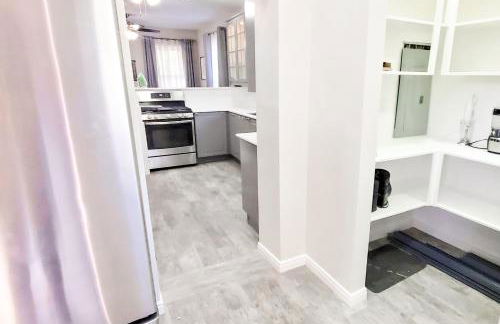 Vacation Home Minutes From Downtown, Great For Families - Foto 6