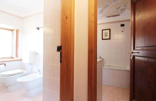 Charming Alpine Retreat for 9 - Foto 31