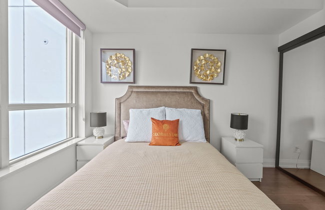 Modern Apartments in North York - Photo 62