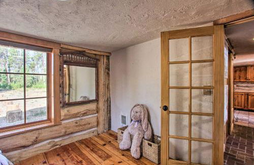 Snow Pine Retreat - Remote Crescent Log Cabin! - Foto 21