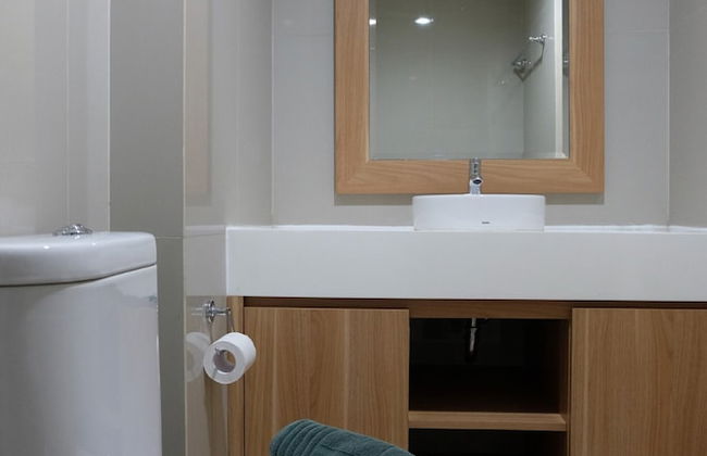 Homey Studio Room Tree Park Apartment near BSD City - Foto 12