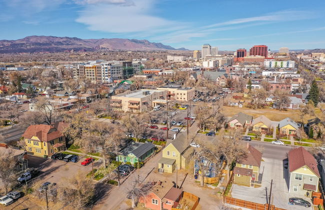 1brlovely Stylish Downtownclose To Everything - Photo 36