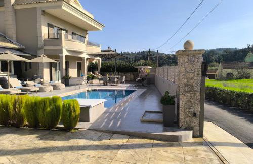 Luxury Villa Matzourana with Private Pool - Foto 30