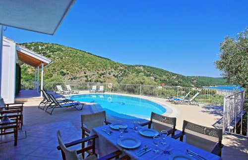 Beach Villa Oneiro - Photo 41